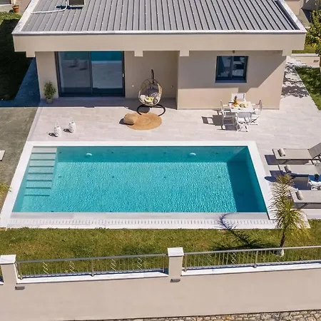 Adiola, An Unrivalled Retreat By Mindyourvilla