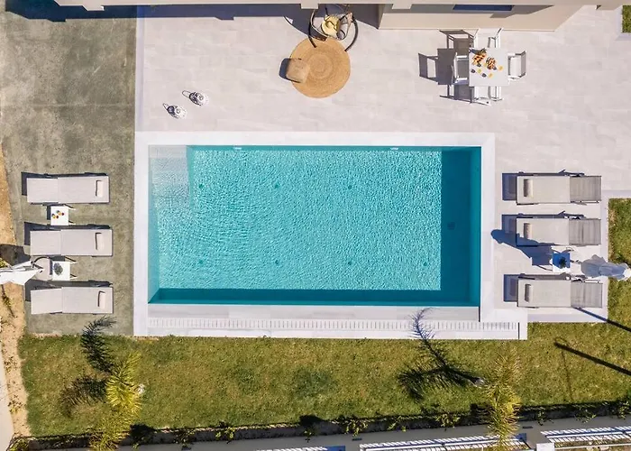 Adiola, An Unrivalled Retreat By Mindyourvilla Willa *