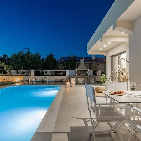 Adiola, An Unrivalled Retreat By Mindyourvilla *