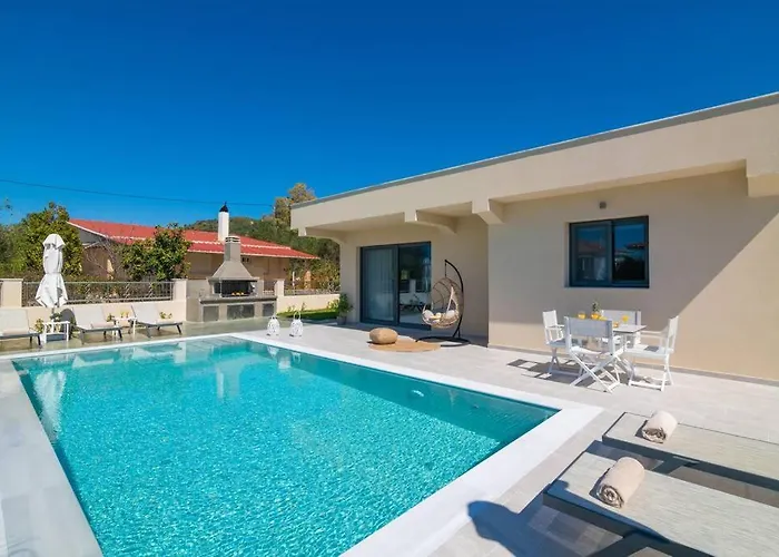Adiola, An Unrivalled Retreat Villa Kalamákion