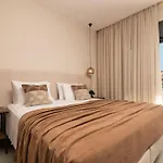 Adiola, An Unrivalled Retreat By Mindyourvilla Vilă