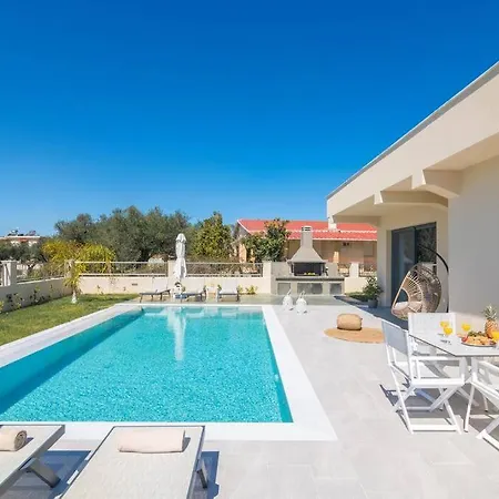 Vilă Adiola, An Unrivalled Retreat By Mindyourvilla